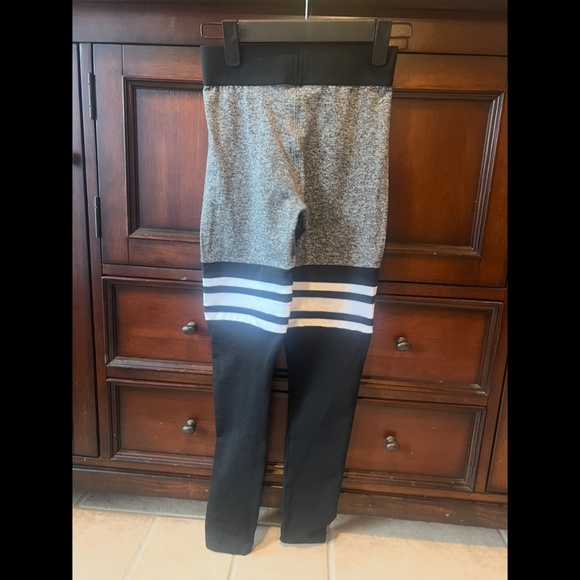 Bombshell Sportswear Thigh Highs Heather/Black/White Stripe - XXS [EUC, OO] - Picture 2 of 5